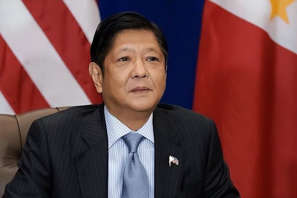 港联配资 菲律宾要介入台海, 中国挥出两拳只是开胃菜, 真正要命的在后头